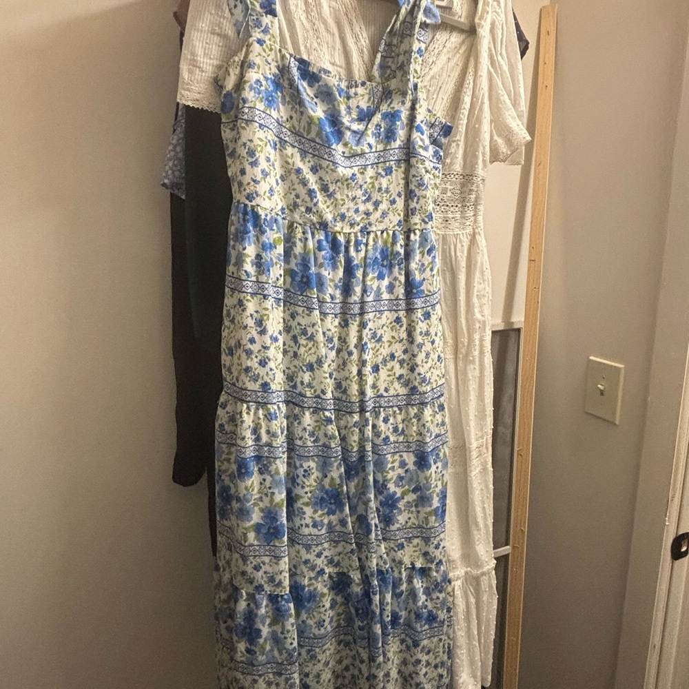Elegant Blue and White Floral Maxi Dress